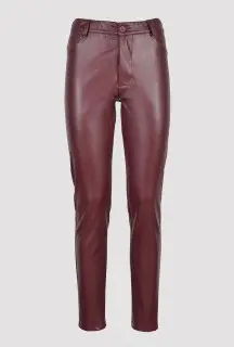 Pantalone Skinny Fit Stretch Bordeaux in ecopelle vista frontale